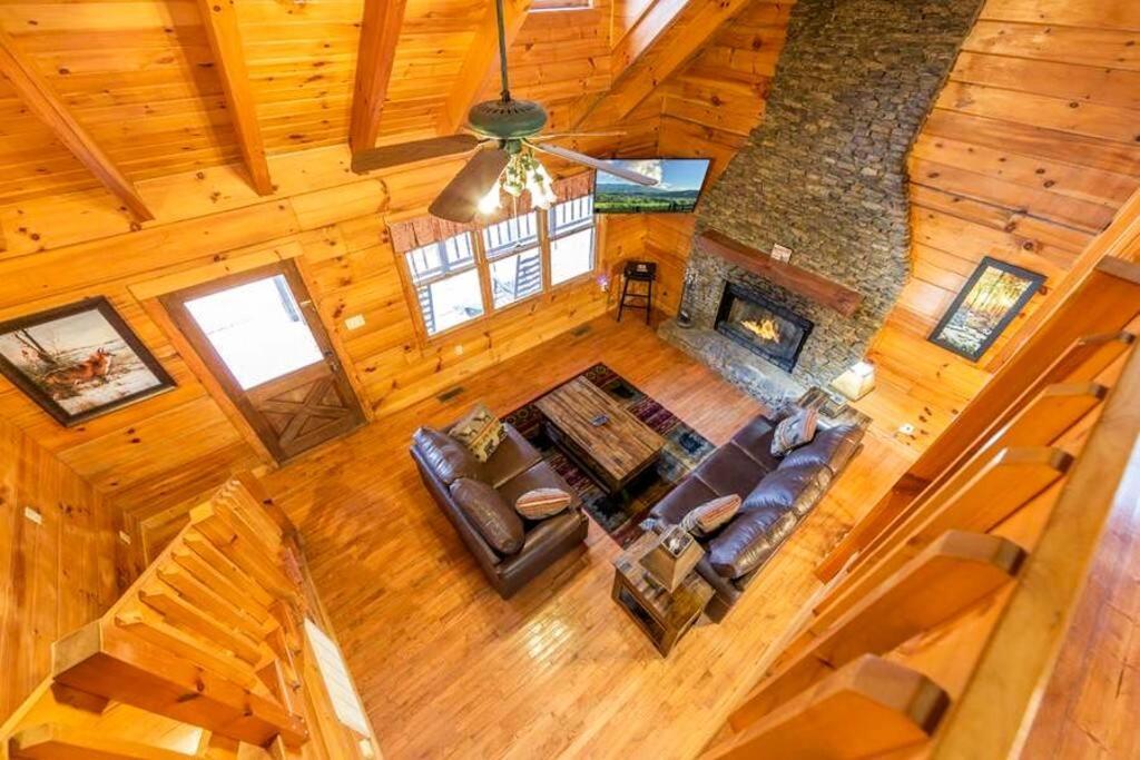 Pigeonforge Cabin Game Roomdog Friendlyhot Tub ピジョンフォージ エクステリア 写真